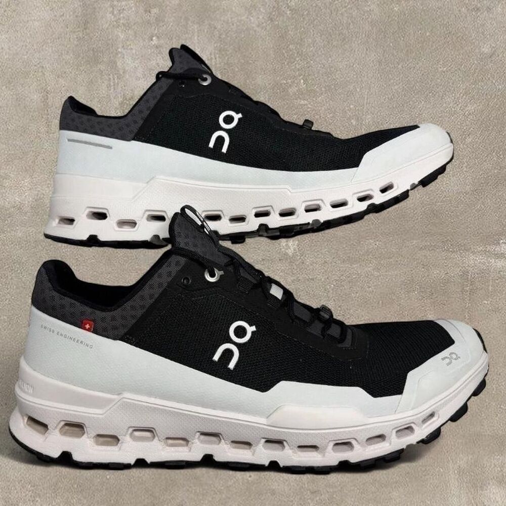 On-running Women's Size 9 Cloudventure Black & White Trainers